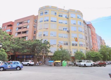 Апартаменты в Валенсии (Коста Бланка), купить недорого - 200 000 [66572] 1
