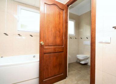 Вилла в Кальпе (Коста Бланка), купить недорого - 468 500 [67366] 10