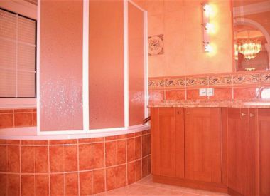 Вилла в Кальпе (Коста Бланка), купить недорого - 1 100 000 [67387] 6
