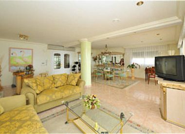 Апартаменты в Кальпе (Коста Бланка), купить недорого - 735 000 [69073] 2