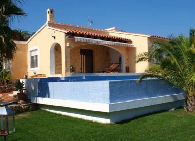 Вилла в Кальпе (Коста Бланка), купить недорого - 399 000 [69056] 3