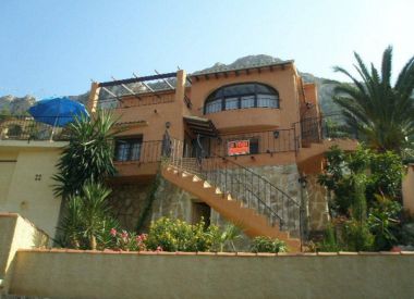 Вилла в Кальпе (Коста Бланка), купить недорого - 278 000 [69053] 1