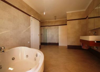 Вилла в Кальпе (Коста Бланка), купить недорого - 749 000 [68966] 10