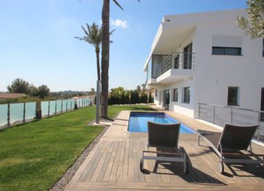 Вилла в Кальпе (Коста Бланка), купить недорого - 790 000 [68961] 1