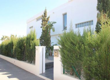 Вилла в Кальпе (Коста Бланка), купить недорого - 790 000 [68961] 10