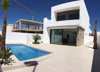 Вилла в Сан Мигель де Салинас (Коста Бланка), купить недорого - 296 900 [69371] 2