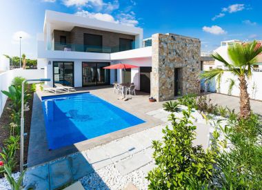Вилла в Сан Мигель де Салинас (Коста Бланка), купить недорого - 409 900 [69370] 1