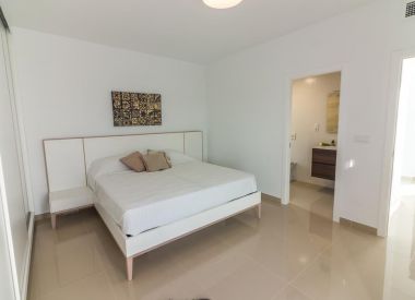 Вилла в Сан Мигель де Салинас (Коста Бланка), купить недорого - 259 900 [69366] 9