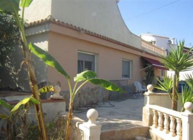 Вилла в Бениссе (Коста Бланка), купить недорого - 425 000 [69337] 1