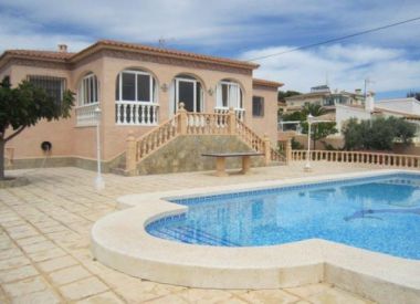 Вилла в Кальпе (Коста Бланка), купить недорого - 395 000 [69253] 1