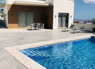 Вилла в Сан Мигель де Салинас (Коста Бланка), купить недорого - 334 000 [69654] 1