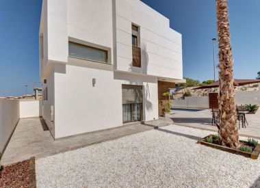 Вилла в Сан Мигель де Салинас (Коста Бланка), купить недорого - 299 000 [69653] 2