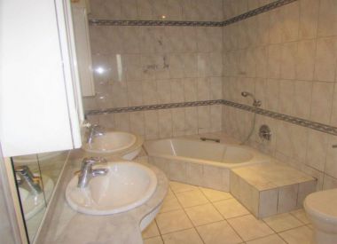 Вилла в Кальпе (Коста Бланка), купить недорого - 630 000 [70680] 8