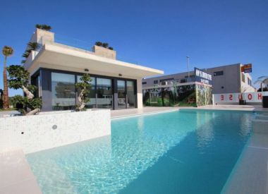 Вилла в Сан Мигель де Салинас (Коста Бланка), купить недорого - 749 000 [67787] 2