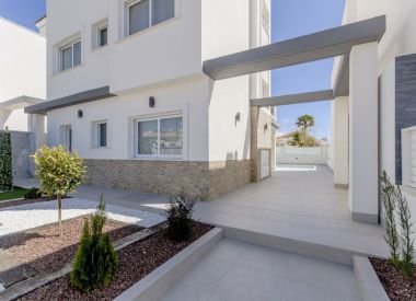 Вилла в Торревьехе (Коста Бланка), купить недорого - 410 000 [71743] 3