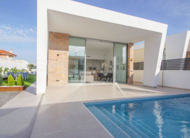 Вилла в Торревьехе (Коста Бланка), купить недорого - 370 000 [71741] 1