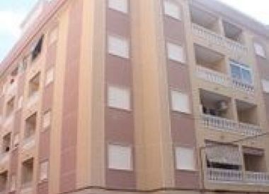 Апартаменты в Торревьехе (Коста Бланка), купить недорого - 68 000 [72130] 2