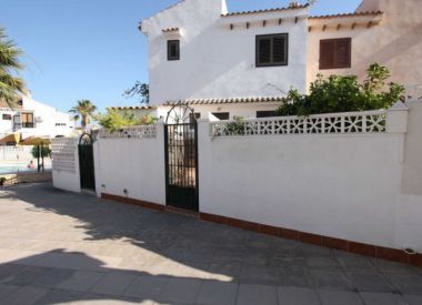 Таунхаус в Торревьехе (Коста Бланка), купить недорого - 128 000 [72090] 2